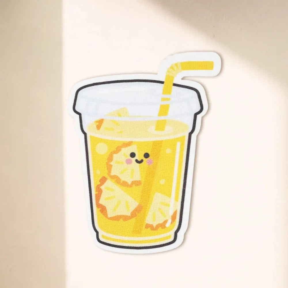 Space-Saving Wall Cat Scratcher – Fun Drink Design
